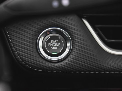 Used 2026 Chevrolet Equinox LT image 23