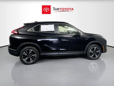 Used 2023 Mitsubishi Eclipse Cross SE image 2