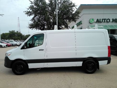 Used 2024 Mercedes-Benz Sprinter 2500 image 15