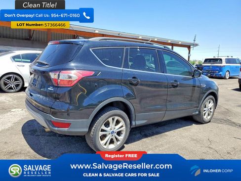Used 2017 Ford Escape SE w/ Equipment Group 201A AWD/4WD image 4