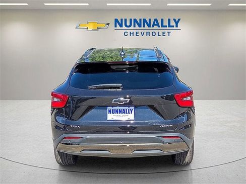 Certified 2025 Chevrolet Trax ACTIV w/ Driver Confidence Package image 4