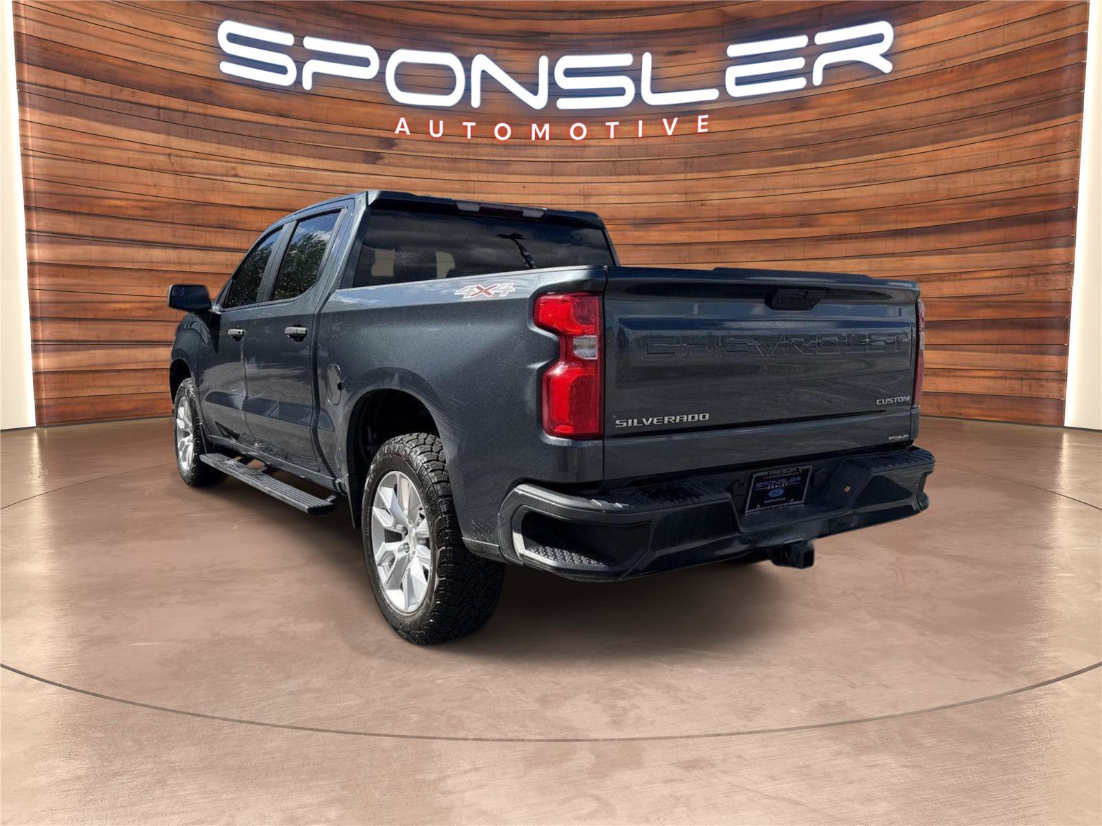 Used 2021 Chevrolet Silverado 1500 Custom AWD/4WD image 3
