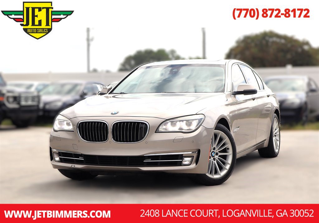Used 2013 BMW 750i RWD image 1