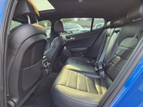 Used 2019 Kia Stinger GT2 AWD/4WD image 27