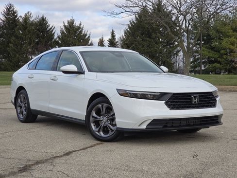 Certified 2024 Honda Accord EX image 2