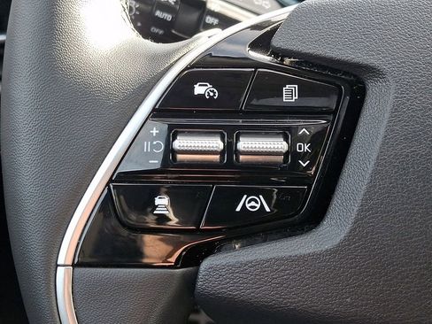 Certified 2024 Kia Niro SX Touring image 22