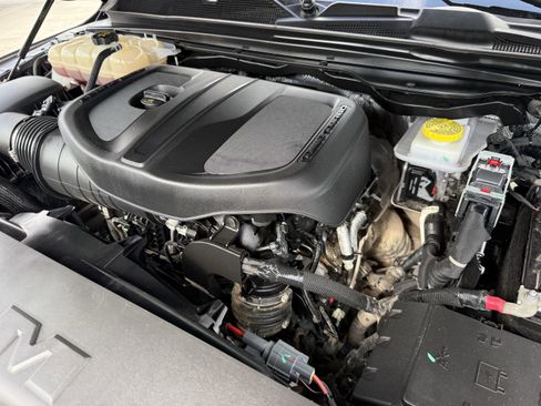 Used 2025 RAM 1500 Laramie w/ Sport Appearance Package image 33