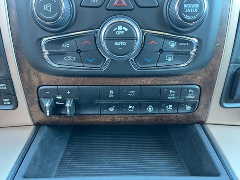 Used 2014 RAM 1500 Laramie Longhorn image 29