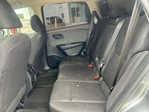 Used 2023 Nissan Rogue S FWD image 7