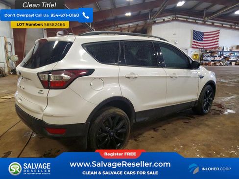 Used 2017 Ford Escape SE w/ Equipment Group 201A FWD image 4