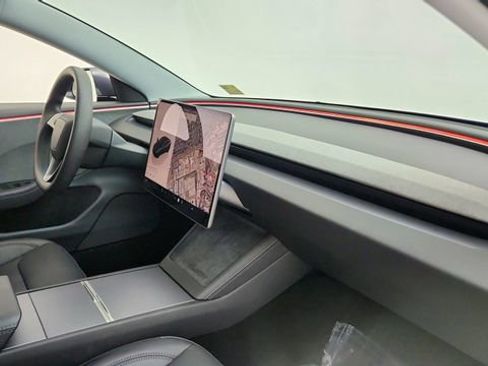 Used 2025 Tesla Model 3 Long Range image 19