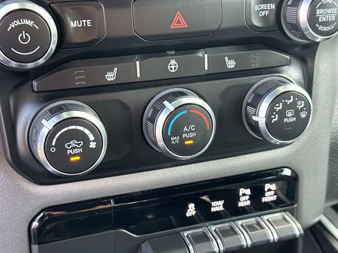 Used 2023 RAM 1500 Lone Star AWD/4WD image 18