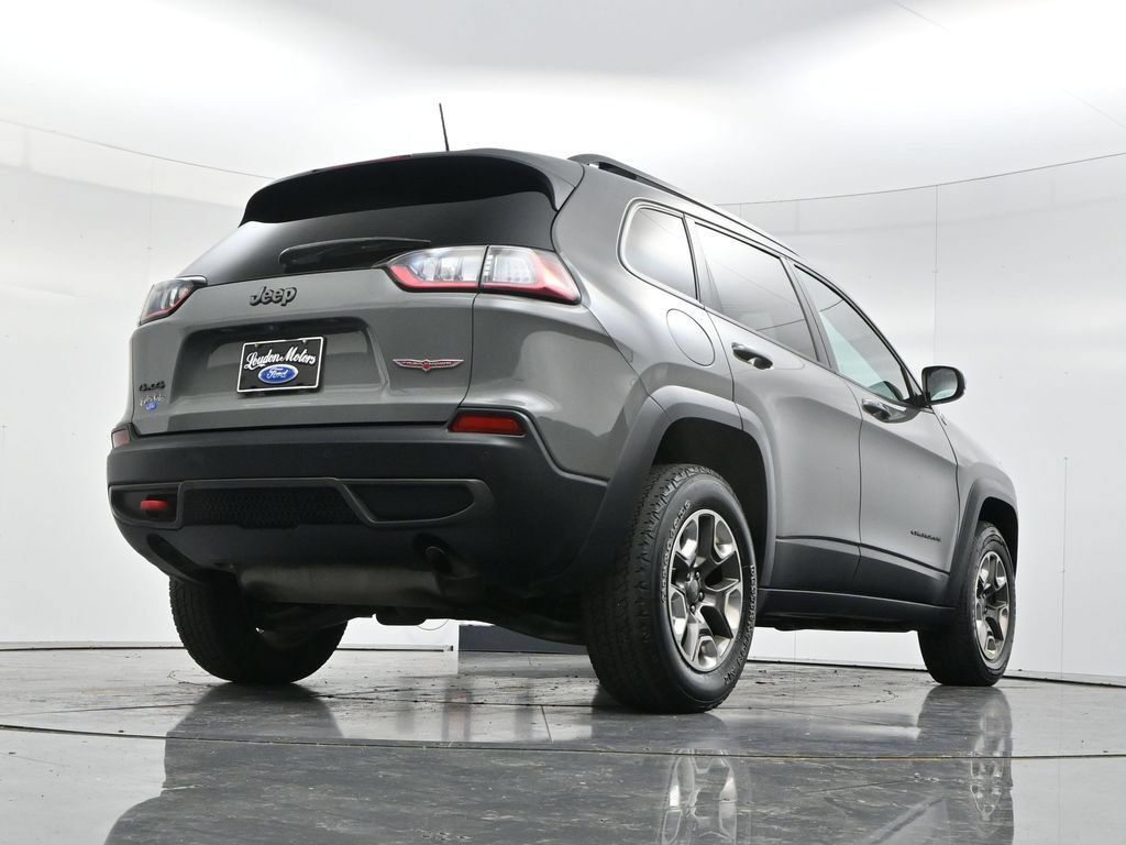 Used 2019 Jeep Cherokee Trailhawk w/ Cold Weather Group AWD/4WD image 46