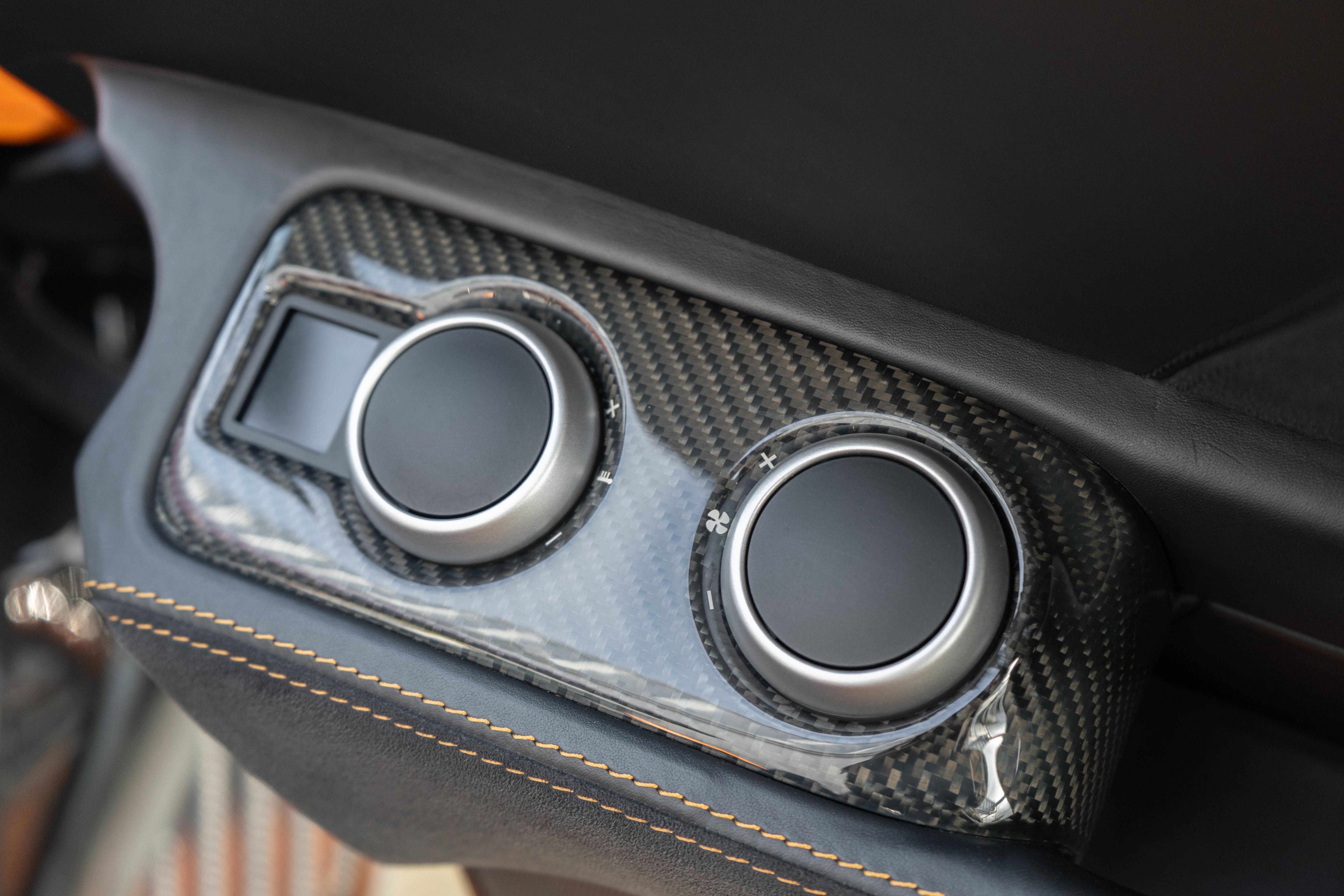 Used 2013 McLaren MP4-12C Spider RWD image 32