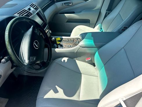 Used 2011 Lexus LS 460 image 15