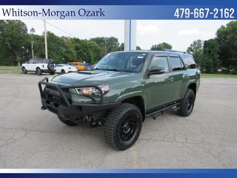Used 2022 Toyota 4Runner TRD Off-Road Premium w/ Moonroof Package AWD/4WD image 4