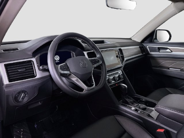 Certified 2023 Volkswagen Atlas SEL AWD/4WD image 9