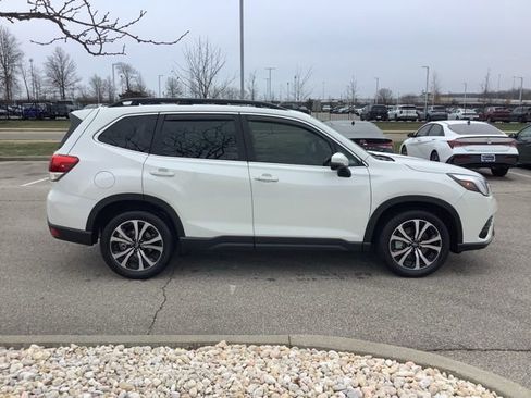 Used 2022 Subaru Forester Limited image 4