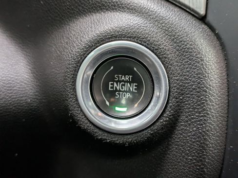 Used 2022 GMC Sierra 3500 Denali w/ Denali Black Diamond Edition image 23