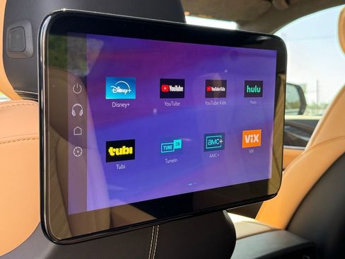 New 2025 Cadillac Escalade IQ Sport 2 w/ LPO, ONYX Package image 34