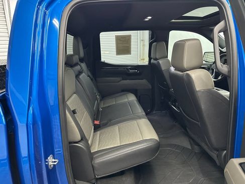 Used 2022 Chevrolet Silverado 1500 ZR2 w/ Technology Package AWD/4WD image 17