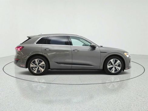 Used 2024 Audi Q8 e-tron Premium Plus w/ Premium Plus Package AWD/4WD image 4