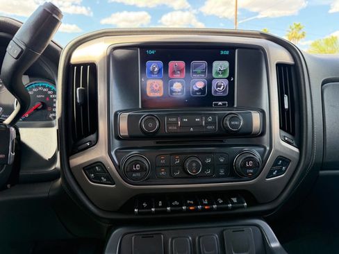 Used 2017 GMC Sierra 2500 Denali w/ Duramax Plus Package AWD/4WD image 28