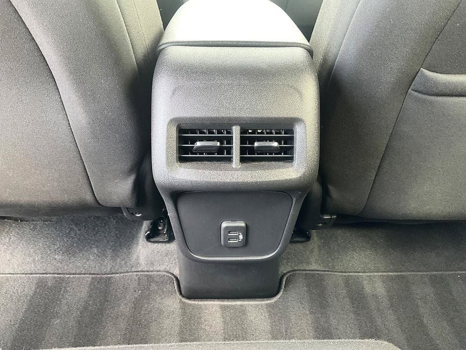 Used 2022 Chevrolet Equinox LT AWD/4WD image 32