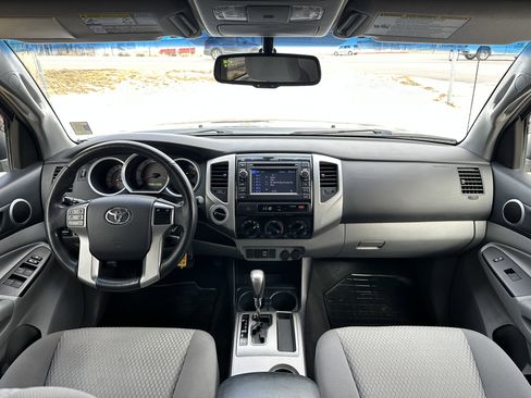 Used 2013 Toyota Tacoma 4x4 Double Cab w/ SR5 Pkg image 29