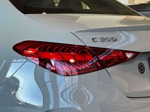 Used 2025 Mercedes-Benz C 300 4MATIC Sedan image 8