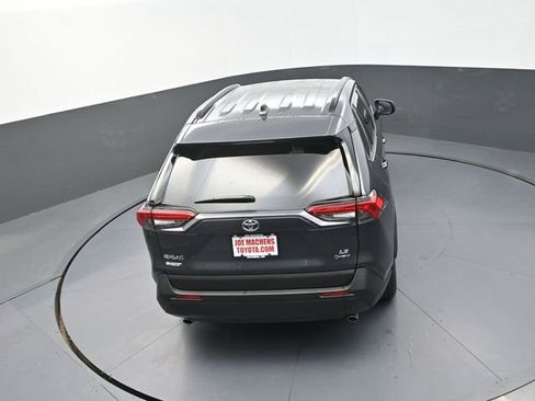 Used 2025 Toyota RAV4 LE image 31
