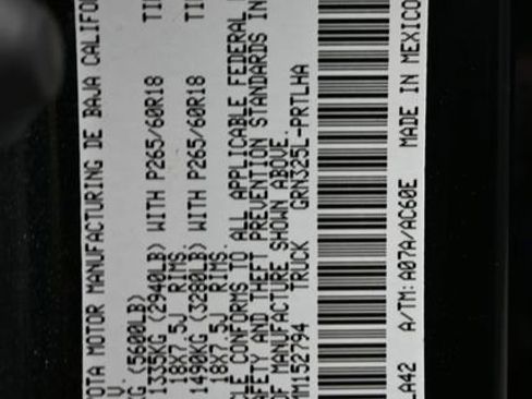 Used 2021 Toyota Tacoma Limited RWD image 4