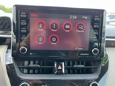Used 2021 Toyota Corolla LE FWD image 28