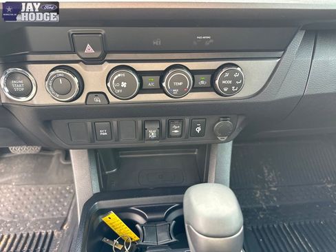 Used 2019 Toyota Tacoma TRD Off-Road image 20