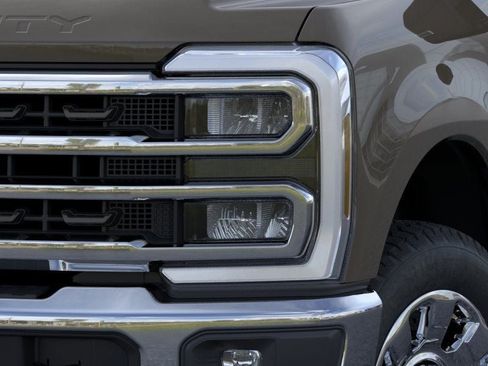 New 2026 Ford F250 King Ranch w/ Chrome Package AWD/4WD image 18