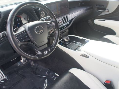 Used 2021 Lexus LS 500 F Sport w/ Dynamic Handling Package RWD image 15