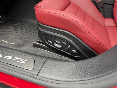 Certified 2026 Porsche Panamera GTS image 23