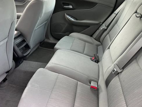 Used 2014 Chevrolet Impala LS w/ LS Convenience Package image 5