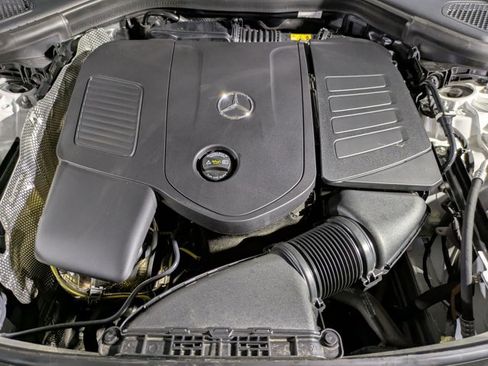 Certified 2025 Mercedes-Benz GLC 300 image 26