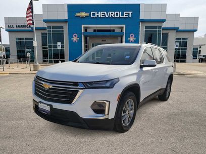 Used 2023 Chevrolet Traverse LT
