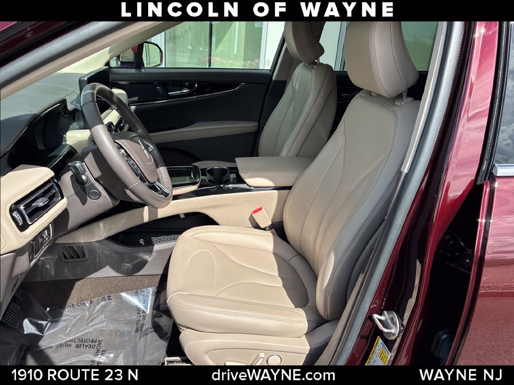 Certified 2023 Lincoln Nautilus AWD w/ Premium Package image 12