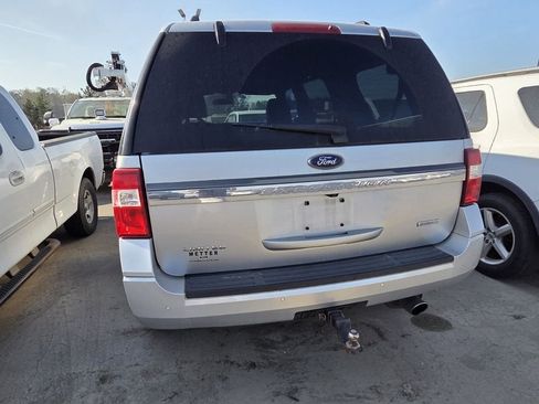 Used 2017 Ford Expedition Limited w/ Equipment Group 301A RWD image 8