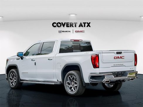 New 2026 GMC Sierra 1500 SLT image 5