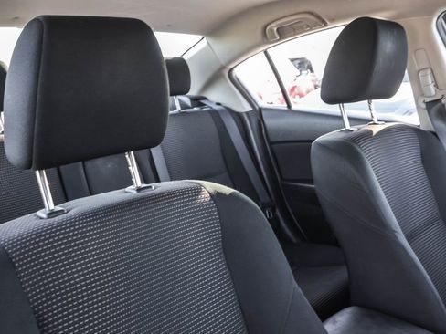 Used 2012 MAZDA MAZDA3 i Touring image 35