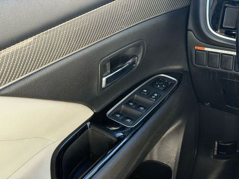 Used 2019 Mitsubishi Outlander GT image 7