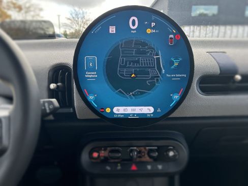 Used 2025 MINI Cooper 2-Door Hardtop image 11