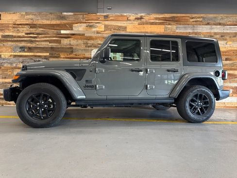 Used 2023 Jeep Wrangler Unlimited Sport AWD/4WD image 12