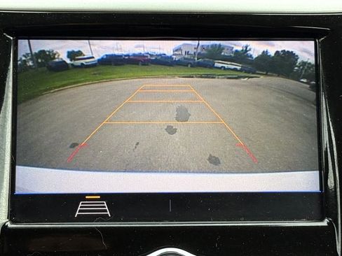 Used 2020 Chevrolet Sonic LT w/ Convenience Package FWD image 28