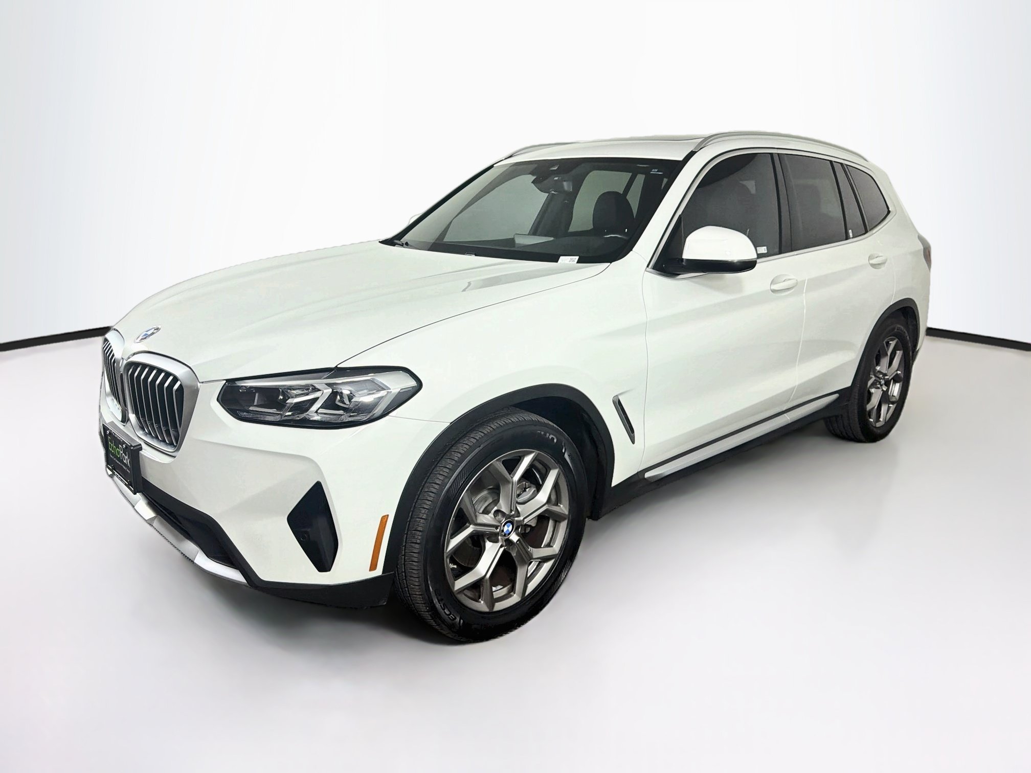 Used 2022 BMW X3 sDrive30i w/ Premium Package 2 (ZPA) RWD image 3
