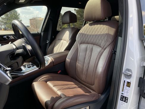 Used 2024 BMW X7 M60i w/ Executive Package image 7